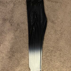 Zyia Light n Tight 7/8 Black Metallic Ombre